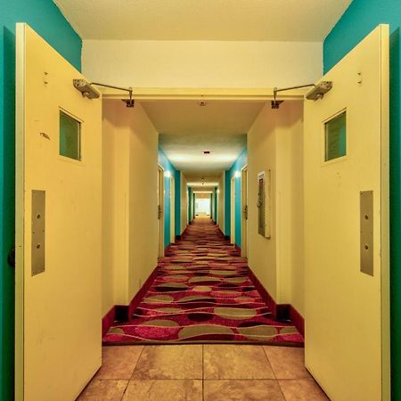 Clearwater Hotel Exterior foto