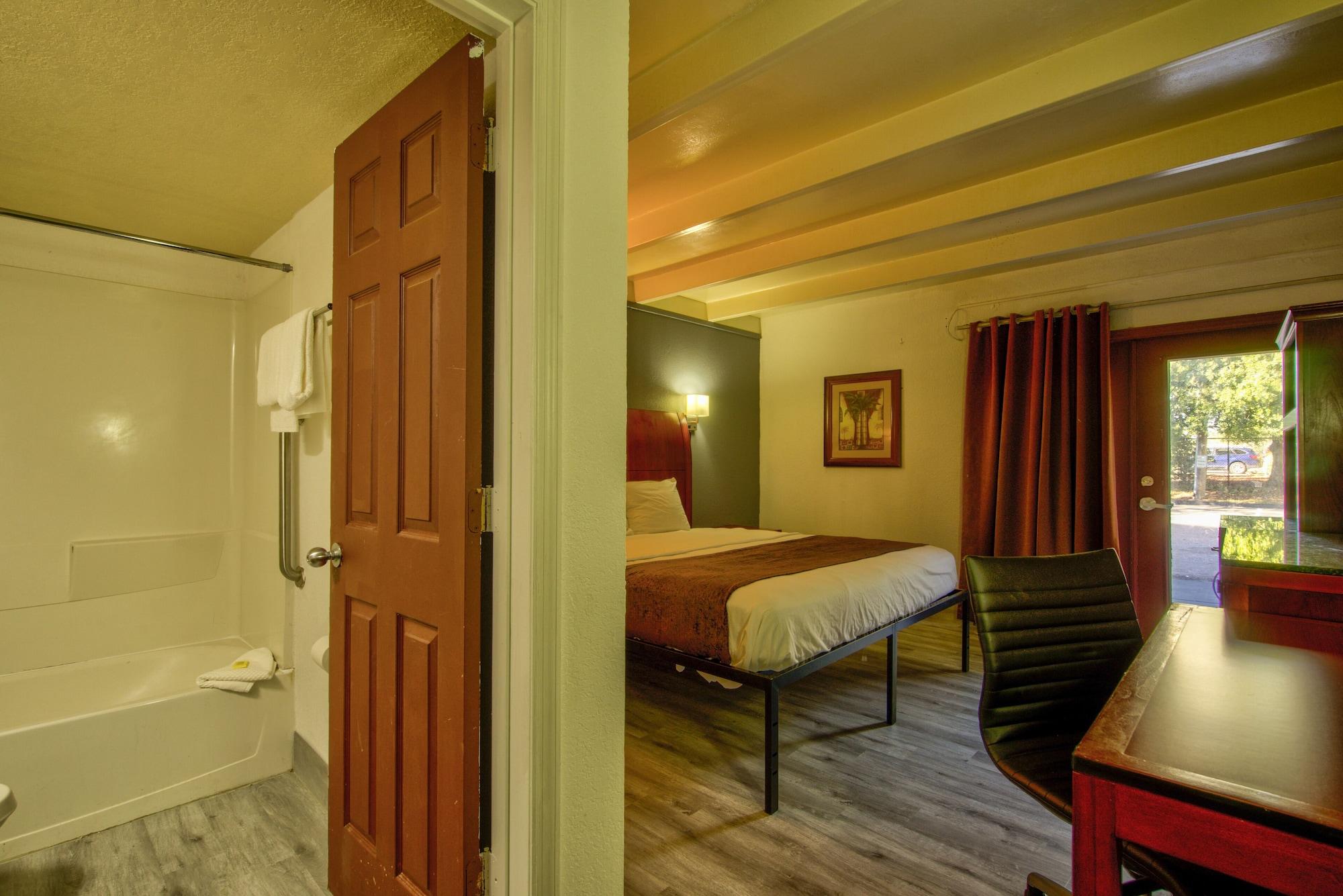 Clearwater Hotel Exterior foto