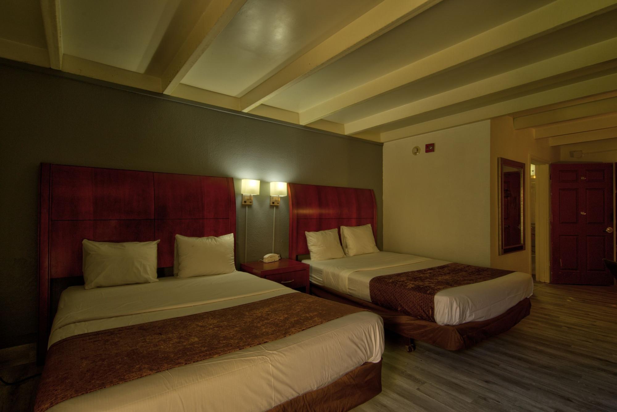 Clearwater Hotel Exterior foto